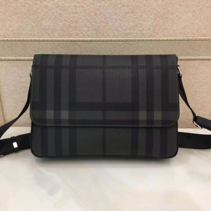 New Arrivals Burberry AAA quality Crossbody Bags For Men in 151172