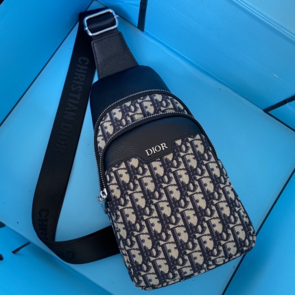 New Arrivals Dior AAA quality Crossbody Bags For Men in 151176