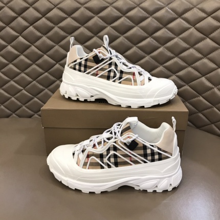 New Arrivals Burberry top quality Sneakers For Men in 151315