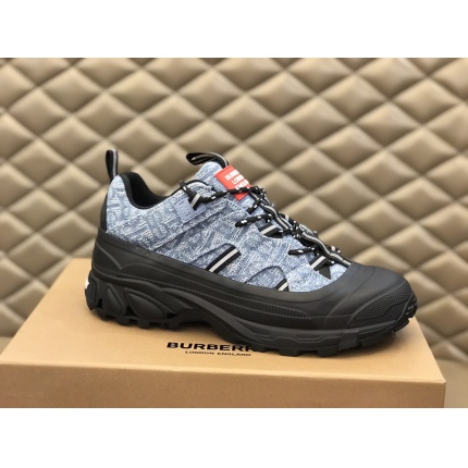 New Arrivals Burberry top quality Sneakers For Men in 151323