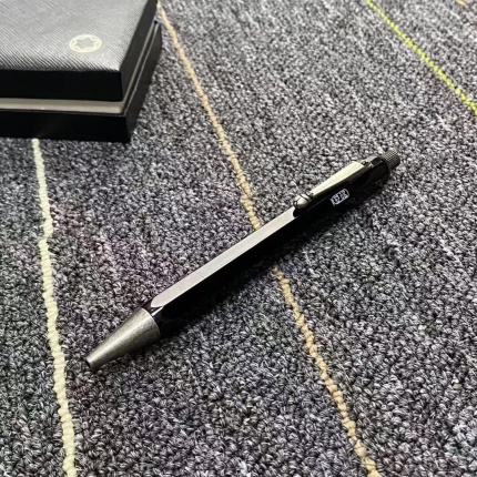 Mont Blanc Pens in 151715