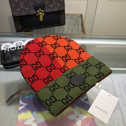 Gucci Beanies in 151808