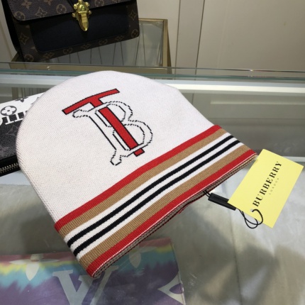 New Arrivals Burberry Beanies in 151813