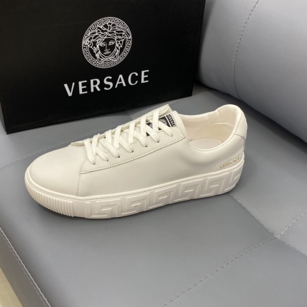 Versace Sneakers For Men in 151925