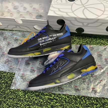 OFF-WHITE x Air Jordan 2 Low Sneakers in 152160