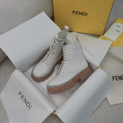 New Arrivals Fendi Boots For Women in 152242