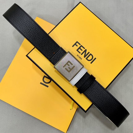 Fendi AAA Quality Belts in 152379