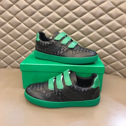 Bottega Veneta Sneakers For Men in 152565