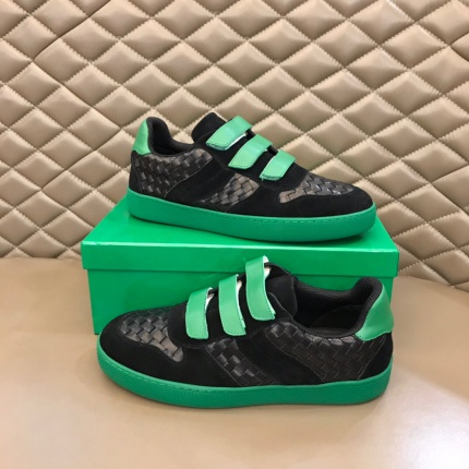 Bottega Veneta Sneakers For Men in 152567