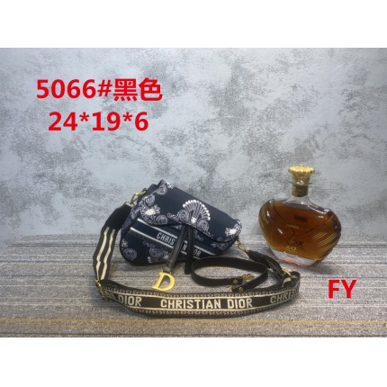 Cheap Dior Shoulder Bags in 153161