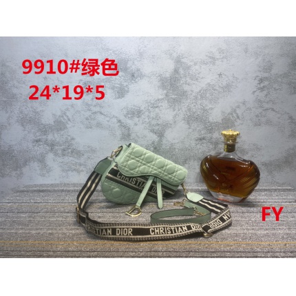 Cheap Dior Bags in 153243