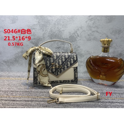 Cheap Dior Bags in 153250
