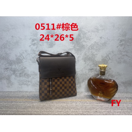 Gucci Cross Bags in 153264