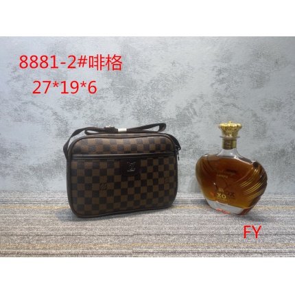 Gucci Cross Bags in 153274