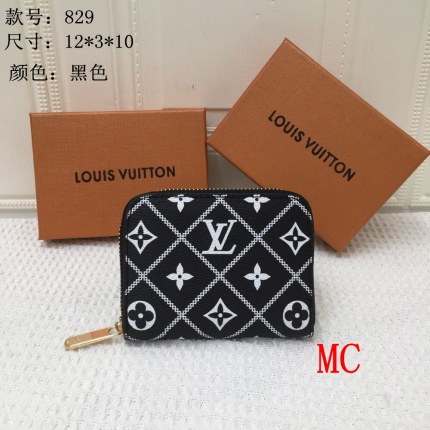 Louis Vuitton Walltes in 153395