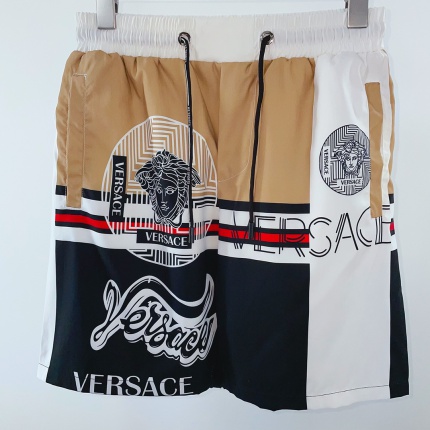 Versace Short Pants For Men in 153526