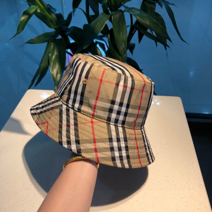 Burberry AAA Hats in 153636