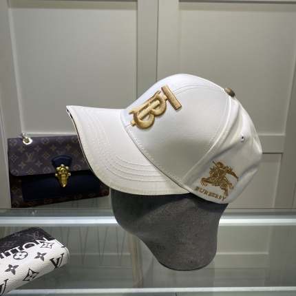 Burberry AAA Hats in 153638