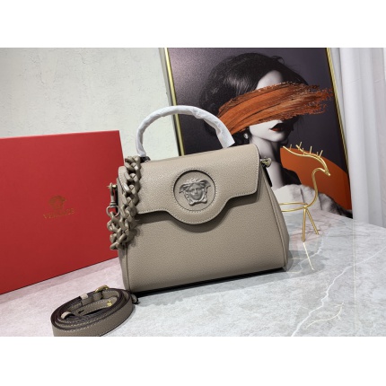 New Arrivals Versace High quality Handbags in 153940