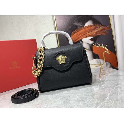 New Arrivals Versace High quality Handbags in 153942