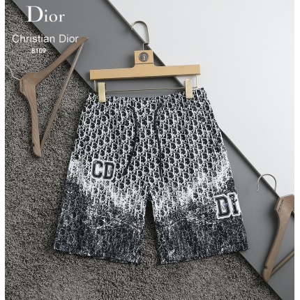 Dior Short Pants For Men in 154042