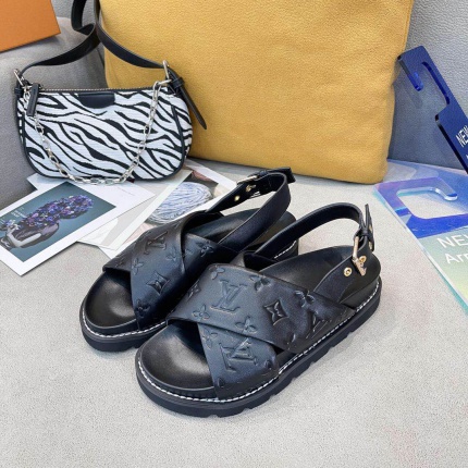 New Arrivals Louis Vuitton Sandals For Women in 154088