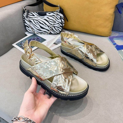 New Arrivals Louis Vuitton Sandals For Women in 154090