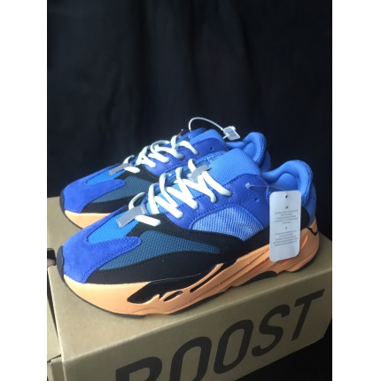 New Arrivals Adidas Yeezy 700 Sneakers size 36-45 in 154182