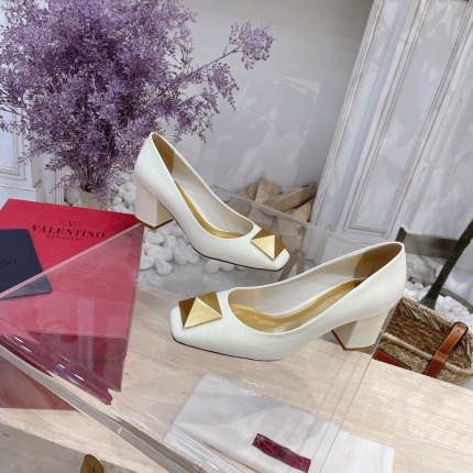 New Arrivals Valentino high heels For Women in 154360