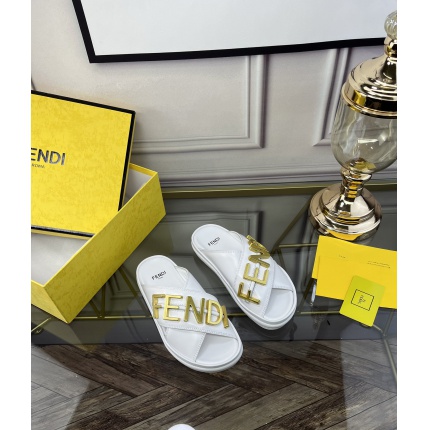 Fendi Slippers For Women in 154410
