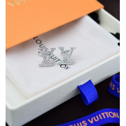 Louis Vuitton Earrings in 154412