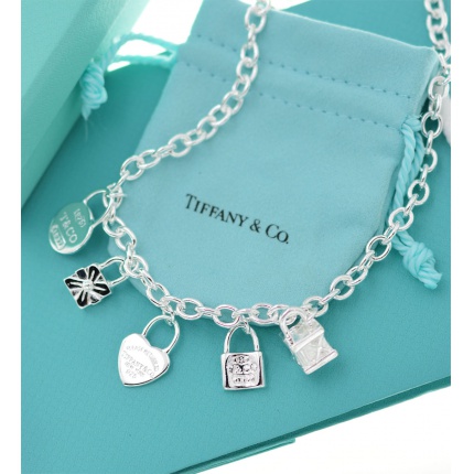 Tiffany Necklace in 154437