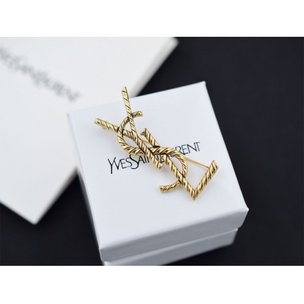New Arrivals YSL Brooch in 154439