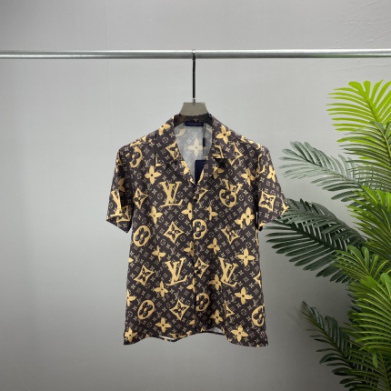 New Arrivals high quality Louis Vuitton Polo Shirts For Men in 154588