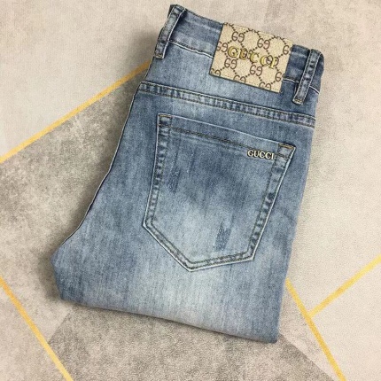 Gucci Jeans for Men in 154620