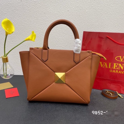 Valentino AAA quality Handbags in 154932