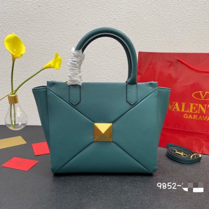 Valentino AAA quality Handbags in 154937