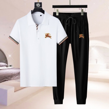 New Arrivals Burberry Summer Tracksuits For Men in 154990