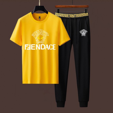 New Arrivals Versace Summer Tracksuits For Men in 155012