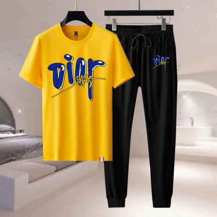 New Arrivals Dior Summer Tracksuits For Men in 155016