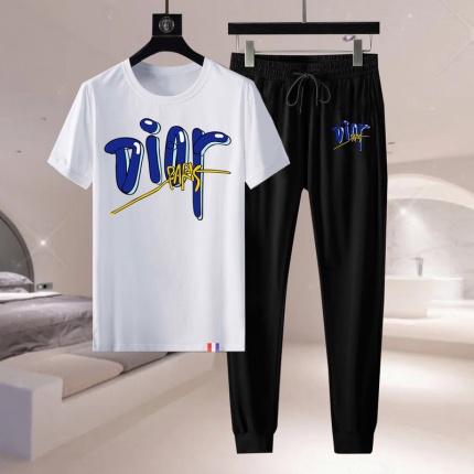 New Arrivals Dior Summer Tracksuits For Men in 155019