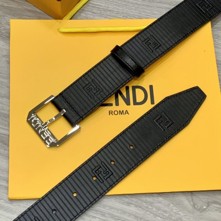Fendi AAA Quality Belts in 155057