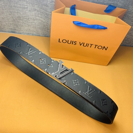 Louis Vuitton AAA Belts in 155063