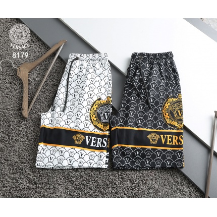 Versace Short Pants For Men in 155100