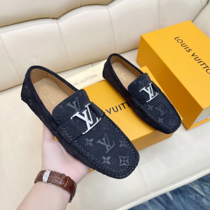 New Arrivals Louis Vuitton Leather Shoes For Men in 155593