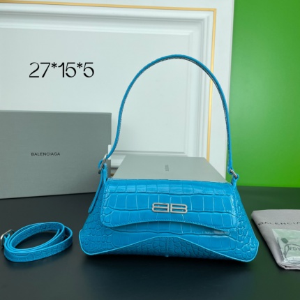 New Arrivals Balenciaga high quality Handbags in 155736