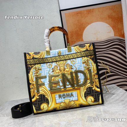 Fendi AAA+++ Handbags in 155741