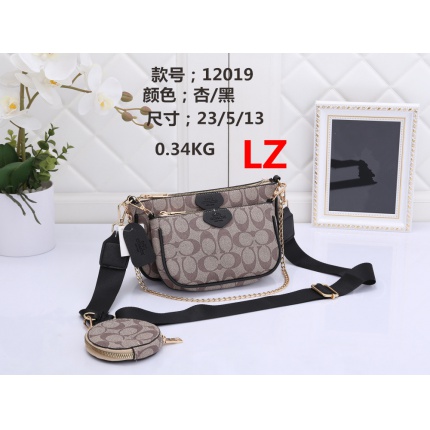 Coach Cross Bags in 155757