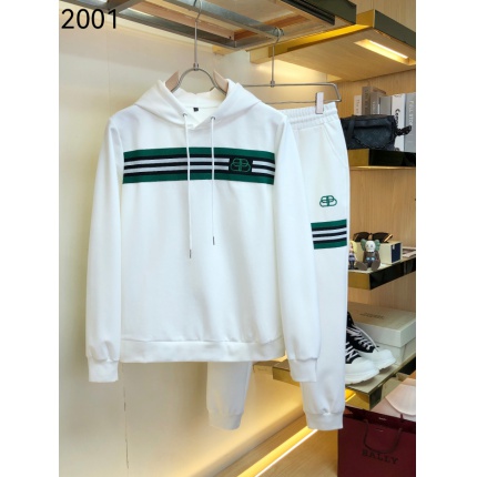 New Arrivals Balenciaga Tracksuits For Men in 156002