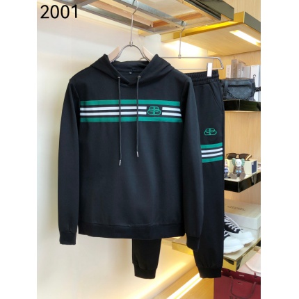 New Arrivals Balenciaga Tracksuits For Men in 156003